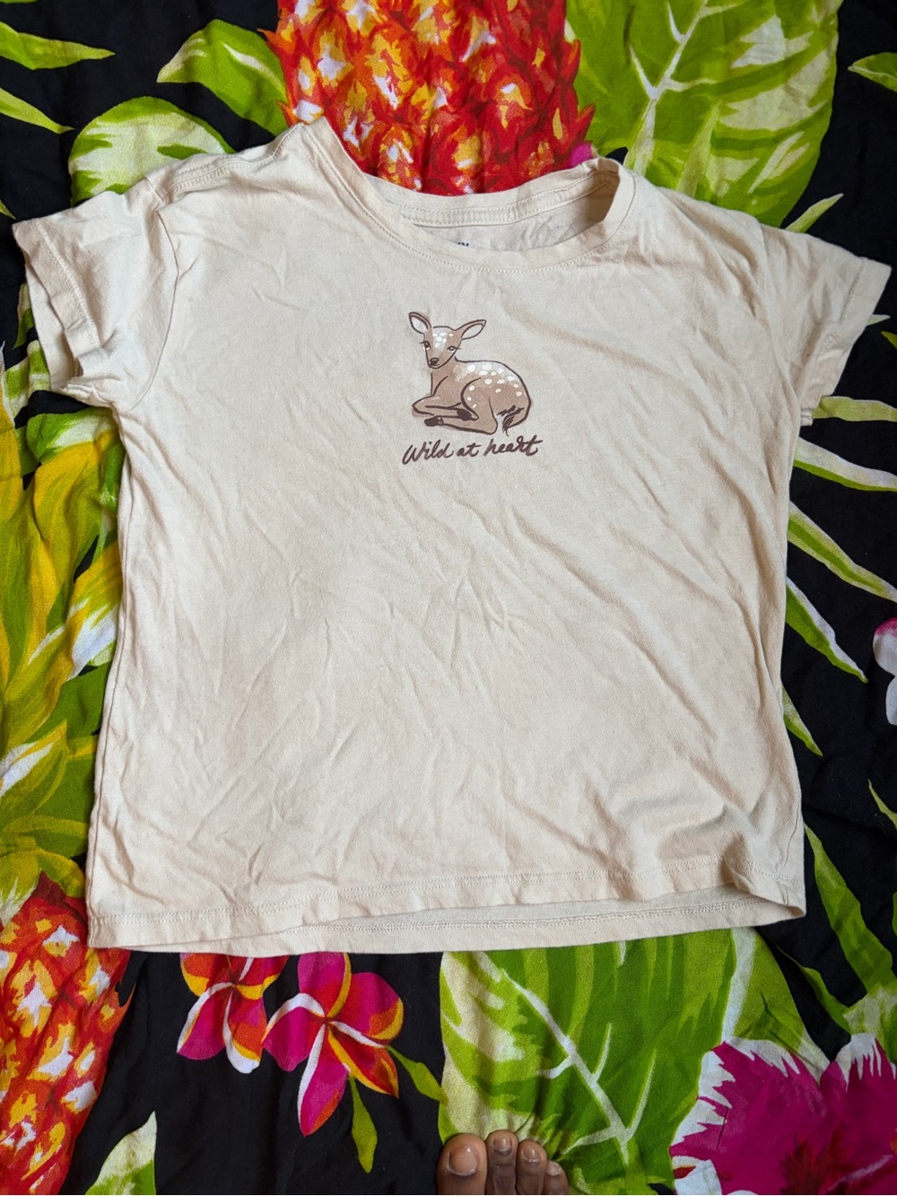 Old Navy Cream Short-Sleeve Tee with Deer Graphic